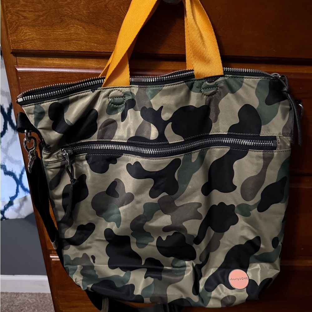 Shorty Love Camouflage Crossbody Bag with yellow Handles